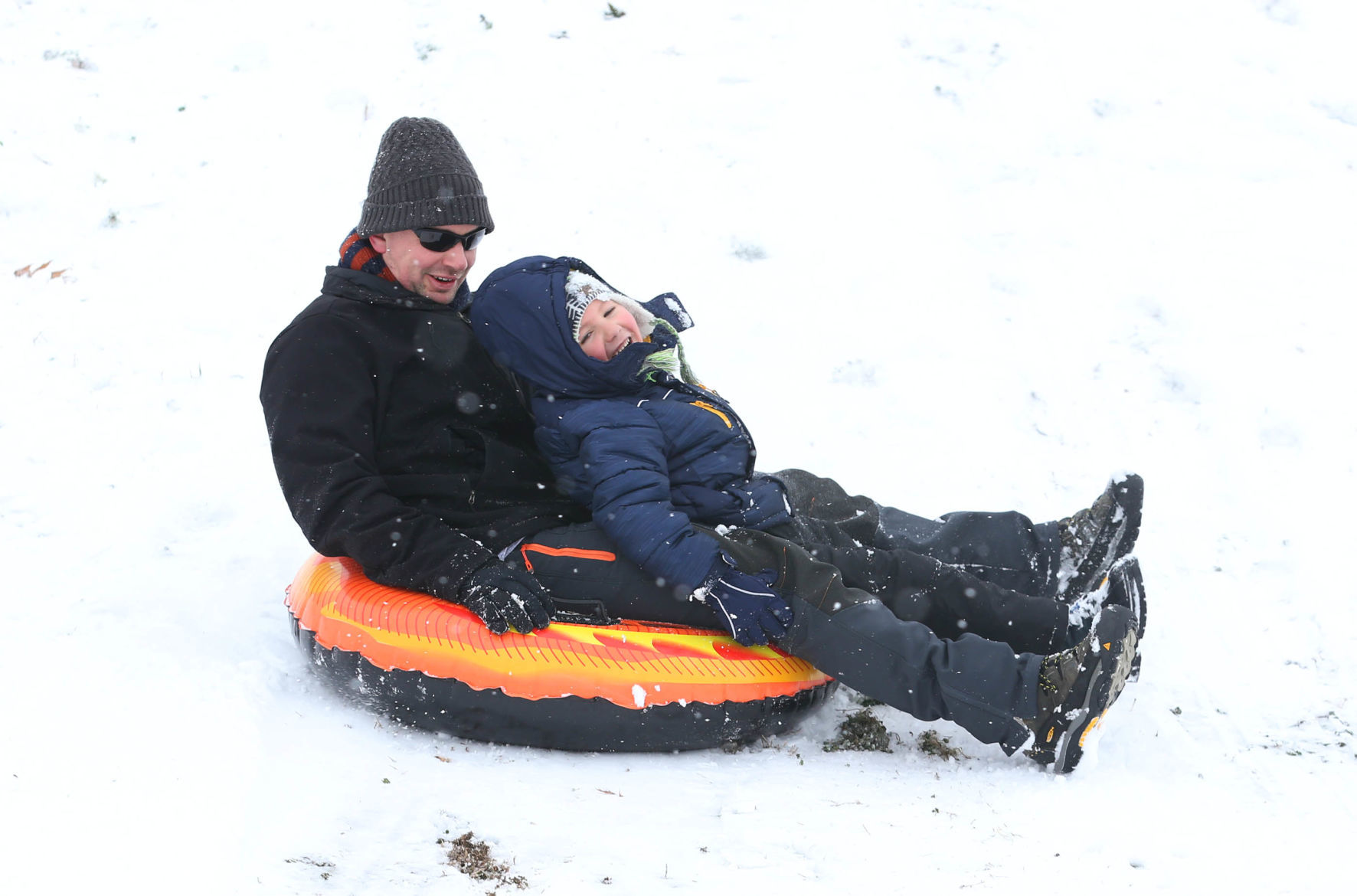 Snow falls on Tulsa area, northeast Oklahoma